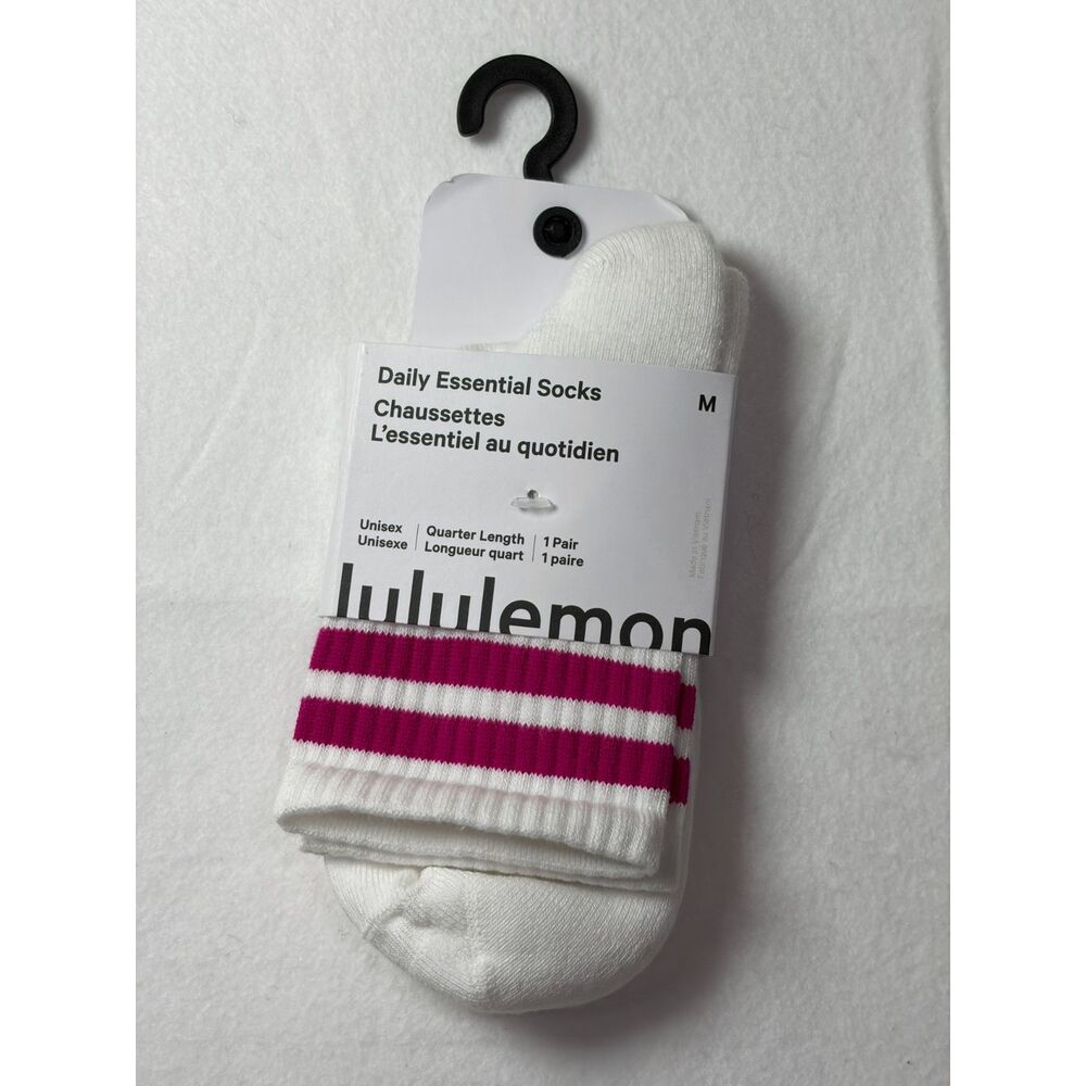 NWT Lululemon Daily Essential Quarter Length Socks White Magenta Striped Medium